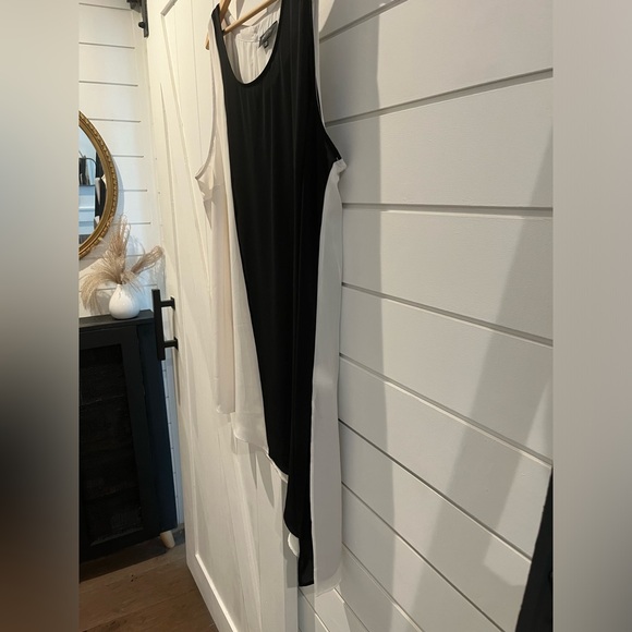 Michael Studio Collection Colorblock Asymmetrical Blouse - Picture 2 of 7